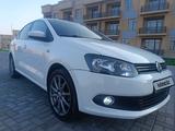 Volkswagen Polo 2011 года за 5 200 000 тг. в Алматы – фото 2