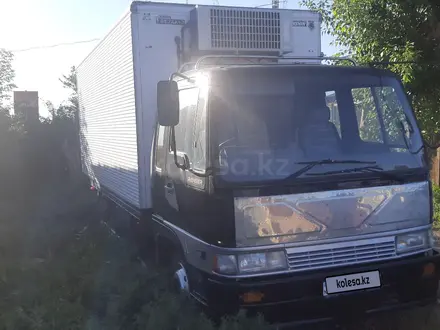 Hino 1994 года за 7 000 000 тг. в Астана