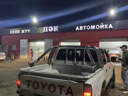 Toyota Hilux 2005 года за 4 500 000 тг. в Кульсары – фото 3