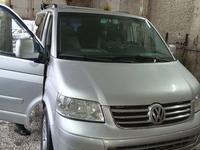 Volkswagen Multivan 2003 годаүшін5 500 000 тг. в Костанай