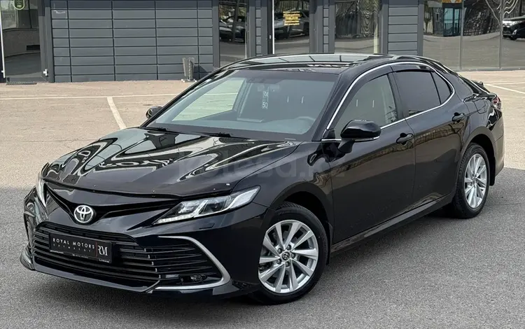 Toyota Camry 2022 года за 13 500 000 тг. в Шымкент