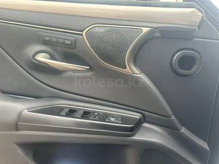 Lexus ES 350 2019 года за 25 000 000 тг. в Шымкент – фото 10