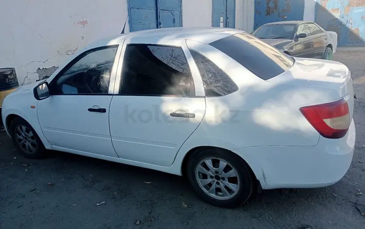 ВАЗ (Lada) Granta 2190 2012 годаүшін1 700 000 тг. в Семей
