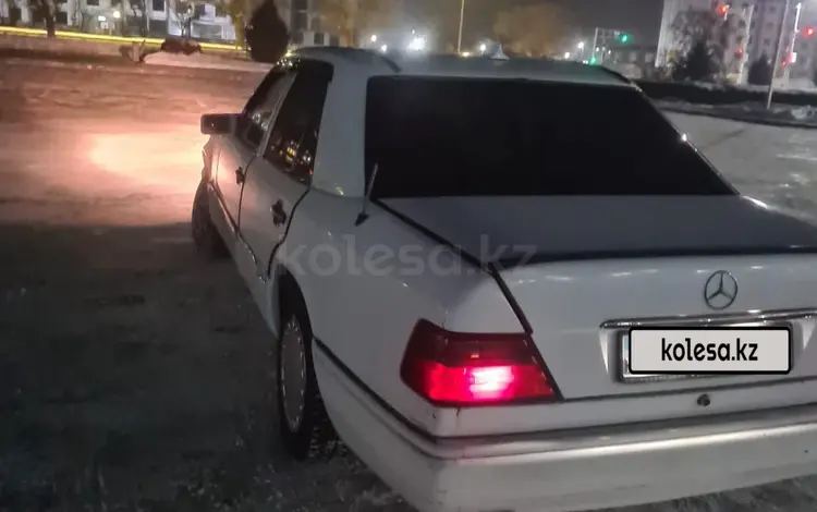 Mercedes-Benz E 200 1993 годаүшін1 300 000 тг. в Талдыкорган