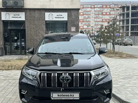 Toyota Land Cruiser Prado 2023 года за 26 500 000 тг. в Атырау