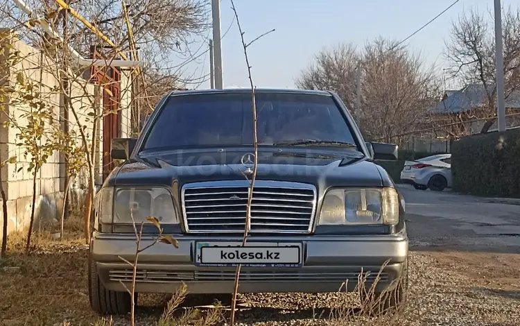 Mercedes-Benz E 220 1994 года за 2 500 000 тг. в Шымкент