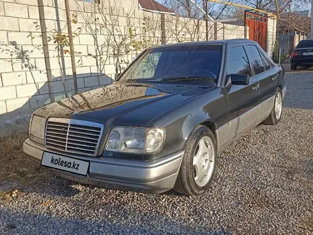 Mercedes-Benz E 220 1994 года за 2 500 000 тг. в Шымкент – фото 12