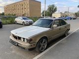 BMW 525 1992 года за 550 000 тг. в Атырау – фото 2