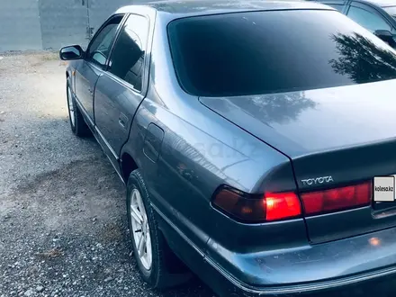 Toyota Camry 1998 года за 3 200 000 тг. в Урджар – фото 6