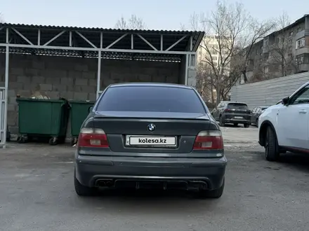 BMW 530 1999 года за 4 990 000 тг. в Алматы – фото 15
