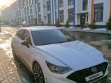 Hyundai Sonata 2021 года за 8 700 000 тг. в Алматы – фото 3