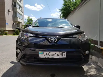 Toyota RAV4 2018 года за 14 500 000 тг. в Шымкент – фото 6