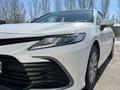 Toyota Camry 2022 года за 13 500 000 тг. в Алматы – фото 13