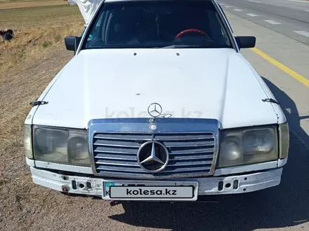 Mercedes-Benz E 200 1990 года за 850 000 тг. в Жезказган – фото 3