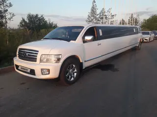 Infiniti QX56, 2004