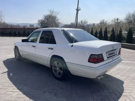 Mercedes-Benz E 200 1995 годаүшін2 500 000 тг. в Алматы – фото 2