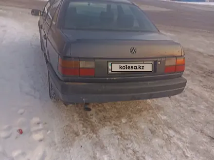 Volkswagen Passat 1989 года за 650 000 тг. в Астана – фото 4