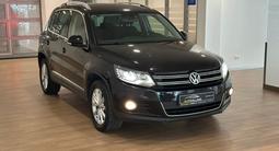 Volkswagen Tiguan 2014 годаүшін7 750 000 тг. в Астана – фото 3