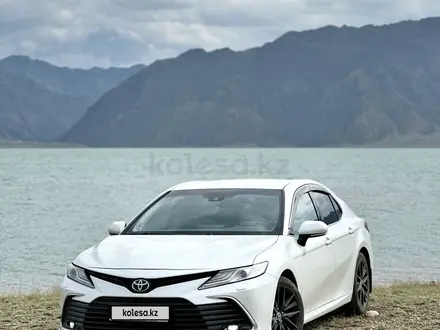 Toyota Camry 2021 года за 17 500 000 тг. в Алматы – фото 6