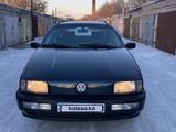 Volkswagen Passat 1993 годаүшін1 850 000 тг. в Семей – фото 2