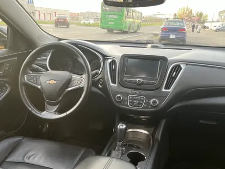 Chevrolet Malibu 2017 года за 6 600 000 тг. в Алматы – фото 10