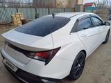Hyundai Elantra 2024 года за 8 200 000 тг. в Атырау – фото 3