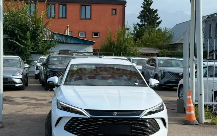 BYD Qin L DM-i Leading 2025 года за 10 400 000 тг. в Алматы