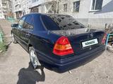 Mercedes-Benz C 200 1994 года за 2 150 000 тг. в Атбасар – фото 4