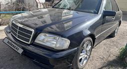 Mercedes-Benz C 200 1994 года за 2 150 000 тг. в Атбасар – фото 3