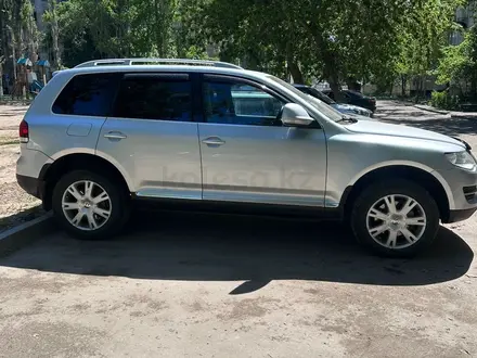Volkswagen Touareg 2008 года за 6 200 000 тг. в Павлодар – фото 4