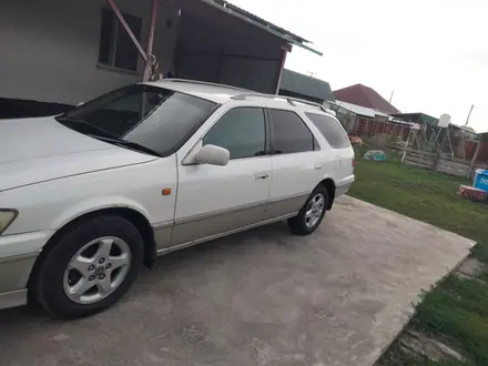 Toyota Camry Gracia 1997 года за 3 150 000 тг. в Талдыкорган – фото 2