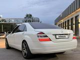 Mercedes-Benz S 500 2007 годаүшін7 500 000 тг. в Алматы – фото 4