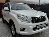 Toyota Land Cruiser Prado 2013 года за 15 500 000 тг. в Актобе