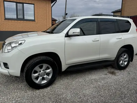 Toyota Land Cruiser Prado 2013 года за 15 500 000 тг. в Актобе – фото 6