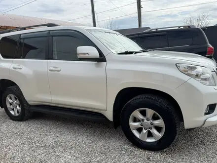 Toyota Land Cruiser Prado 2013 года за 15 500 000 тг. в Актобе – фото 7