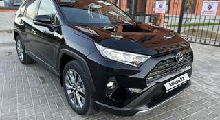 Toyota RAV4 2021 года за 14 800 000 тг. в Костанай