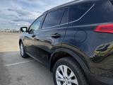 Toyota RAV4 2015 года за 8 000 000 тг. в Атырау – фото 3