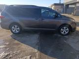 Toyota Sienna 2014 года за 12 300 000 тг. в Актау – фото 4