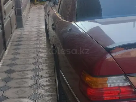 Mercedes-Benz E 230 1989 года за 950 000 тг. в Тараз – фото 4
