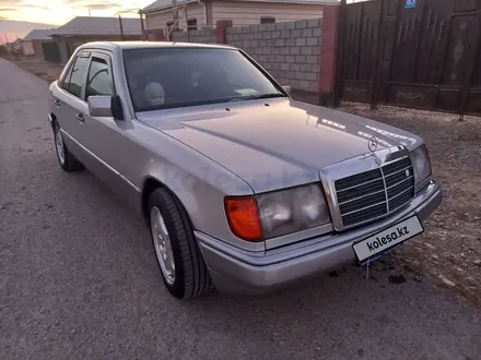 Mercedes-Benz E 280 1992 года за 2 600 000 тг. в Туркестан – фото 12