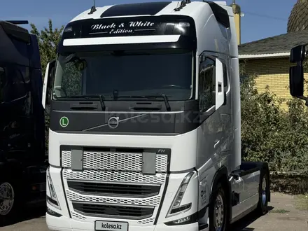 Volvo  FH 2023 года за 63 700 000 тг. в Алматы – фото 9