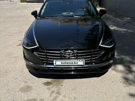 Hyundai Sonata 2022 года за 14 800 000 тг. в Алматы