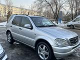 Mercedes-Benz ML 320 2000 года за 4 450 000 тг. в Алматы – фото 5