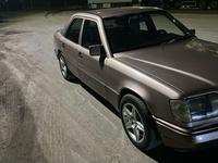Mercedes-Benz E 280 1994 годаүшін2 200 000 тг. в Алматы