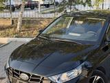 Hyundai i20 2023 года за 6 290 000 тг. в Кокшетау – фото 2