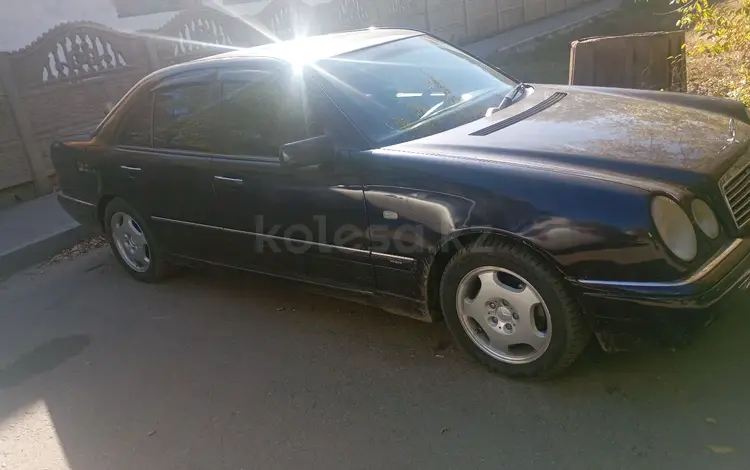 Mercedes-Benz E 230 1997 года за 2 500 000 тг. в Павлодар