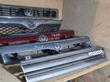 Решётка радиатора на Mazda за 10 000 тг. в Алматы