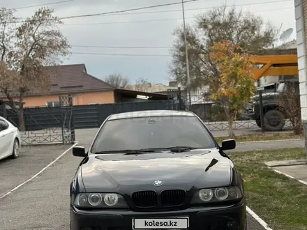 BMW 530 1997 года за 3 650 000 тг. в Алматы