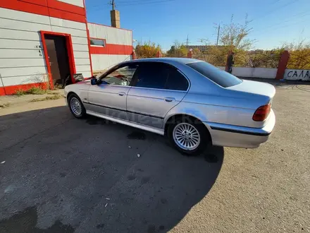 BMW 528 1998 года за 3 500 000 тг. в Костанай – фото 2