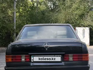 Mercedes-Benz 190